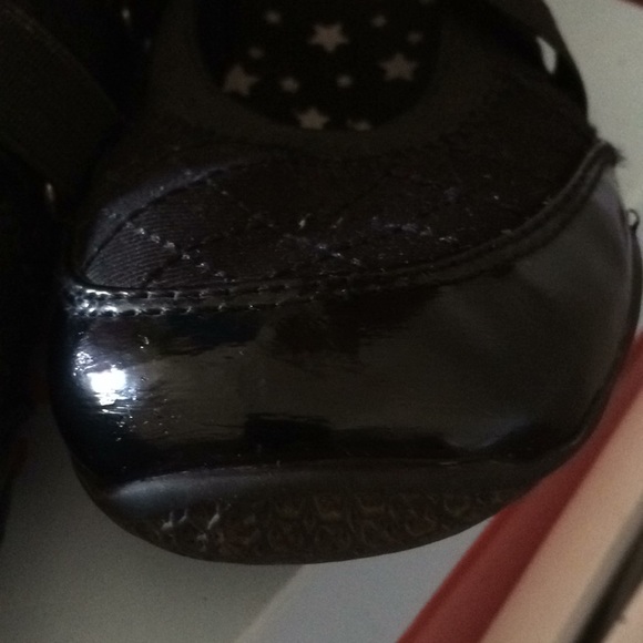 Girls Cat & Jack Black "Harper" shoes size 13 - Picture 6 of 7